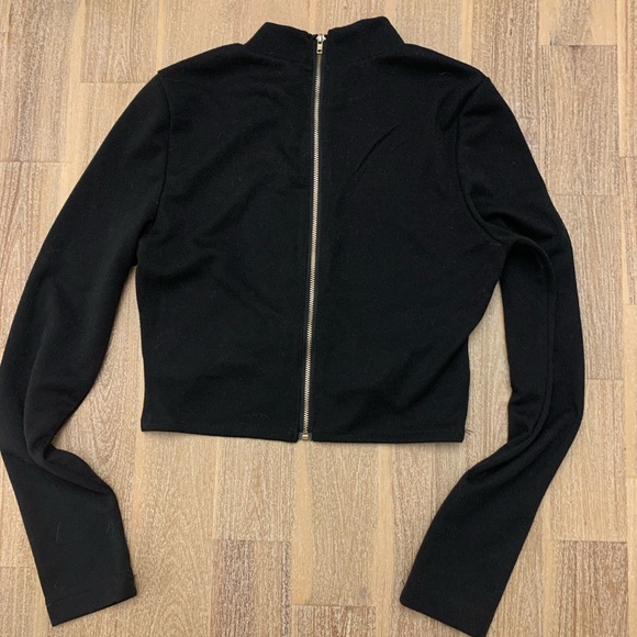 Black Crop Top with Cutouts - Picture 3 of 4